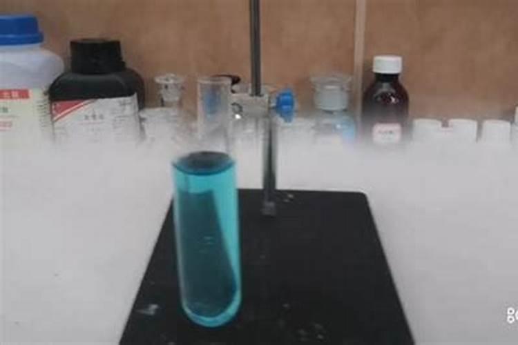 硫酸亚铁和多菌灵能否和水溶肥同时混用