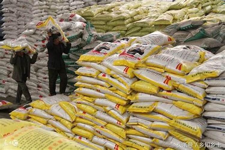 一吨进价350元卖给农户3150元!氮肥冒充复合肥!这些肥料不能买百度知...