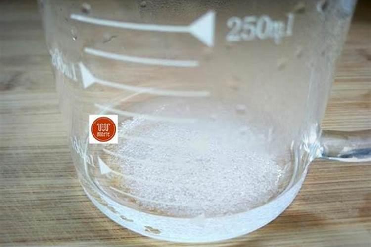 1斤能顶40斤尿素,3天叶片就变绿,这样的叶面肥自己就能配