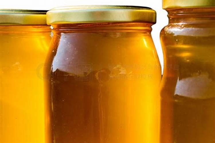 樱桃树花期叶面肥和蜂蜜水能混打吗？