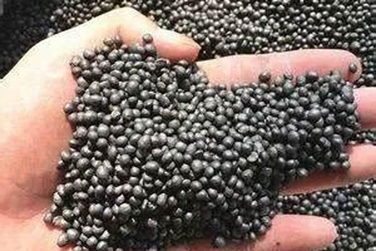 施一吨粪相当于施多少化肥？