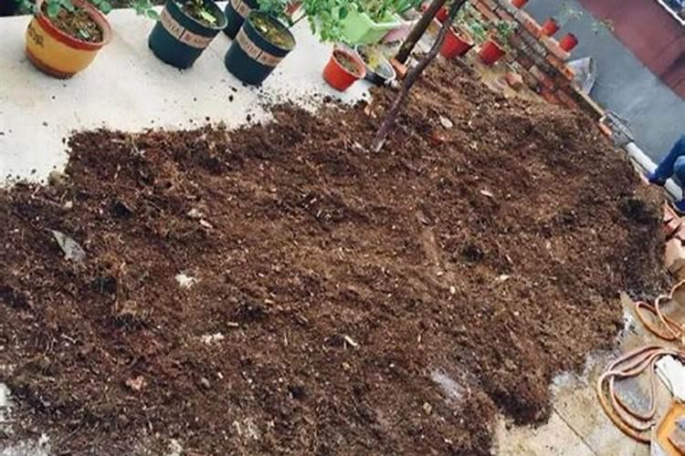 腐植酸水溶肥是什么肥料 腐植酸水溶肥料的作用有哪些