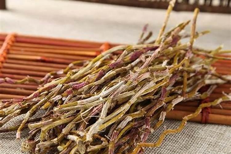 用石斛煲什么汤可以治疗口腔溃疡