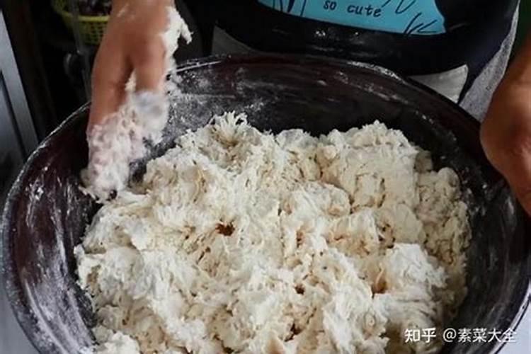 牛奶可以浇金钱树吗