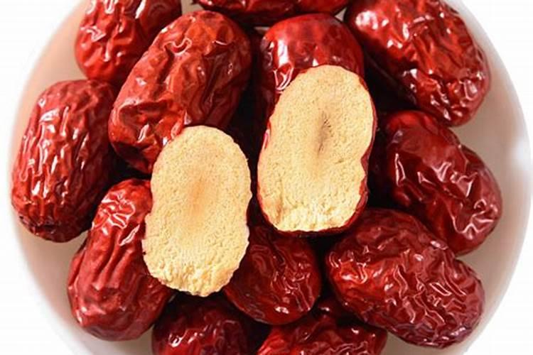 红枣在四月下旬上底肥有效果吗？