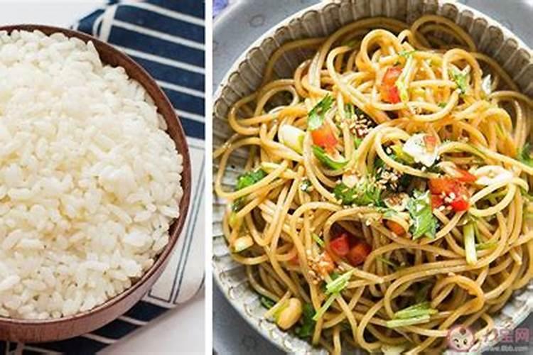 盆里撒把粉面儿,花吃了蹭蹭长,比10瓶营养液还厉害!