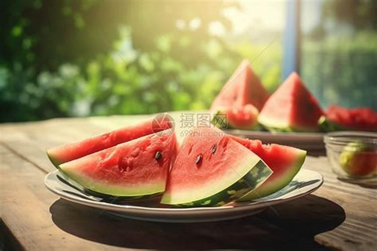 西瓜长到14、5斤了,在充平衡肥行吗？