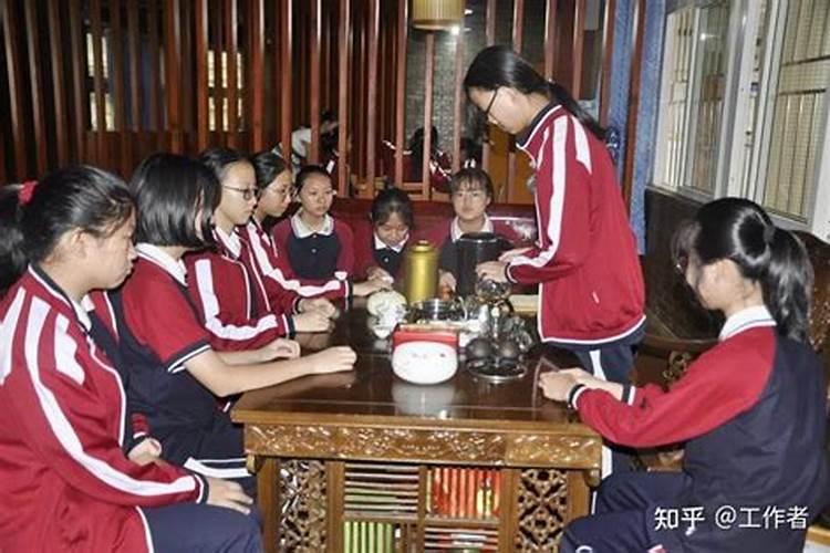 红提葡萄怎样才能转色快