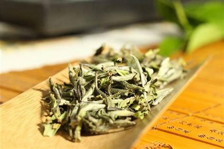 草莓不长用什么肥料？