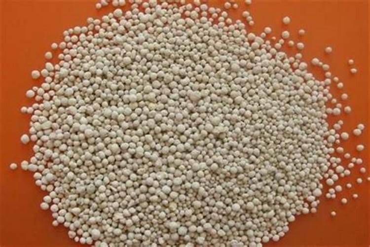 怎样区别尿素和钾肥