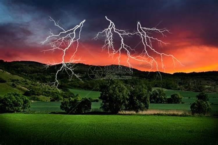 雷雨发庄稼的原理