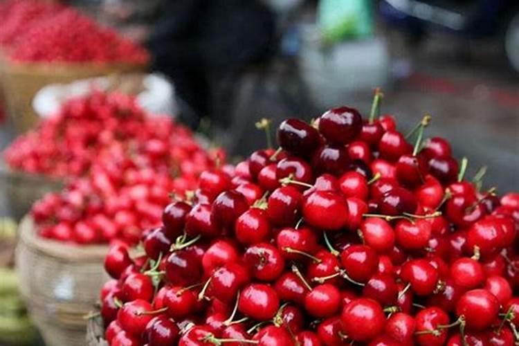 樱桃保花保果叶面喷什么好？樱桃挂果期用什么肥料吸收好？