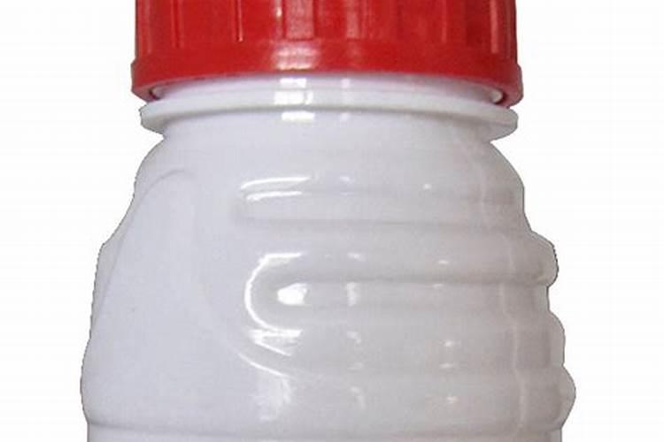 秋白菜幼苗期治虫可以加叶面肥吗？