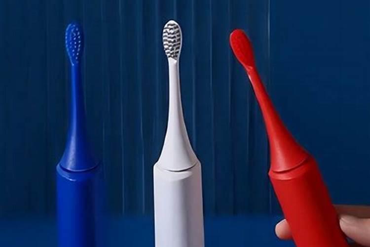 阳台种西红柿怎么授粉