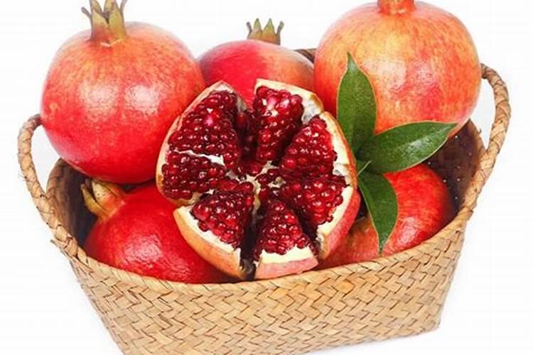 我的石榴长的果子不大