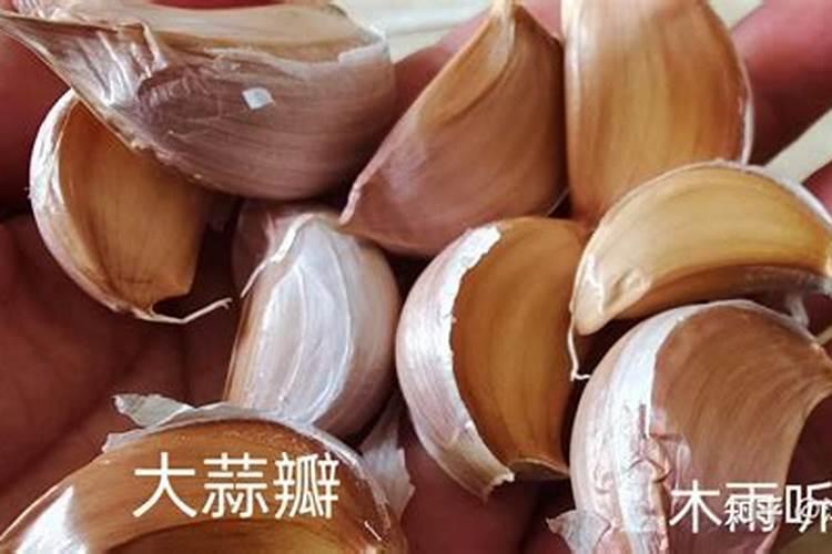 大蒜该如何追肥？