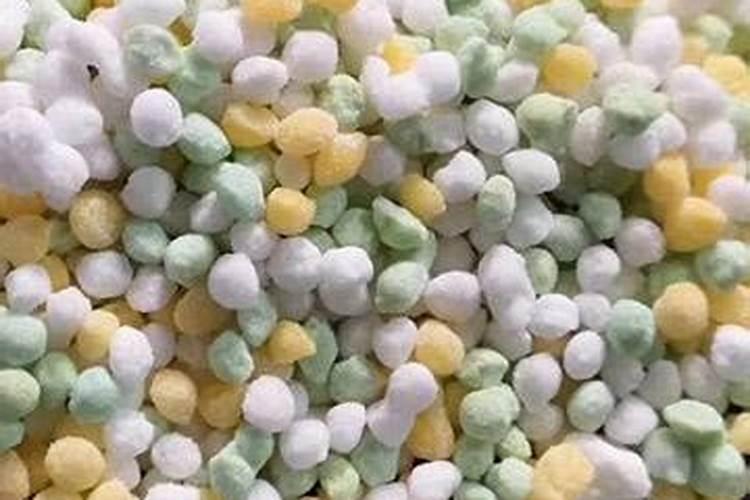 颗粒有机肥可以用水熔化了浇花吗