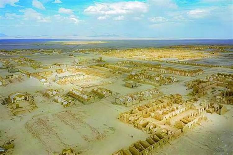 茫崖翡翠湖和冷水湖区别