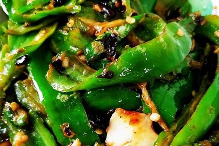 什么叶面肥能使大圆椒快速油黑发亮？