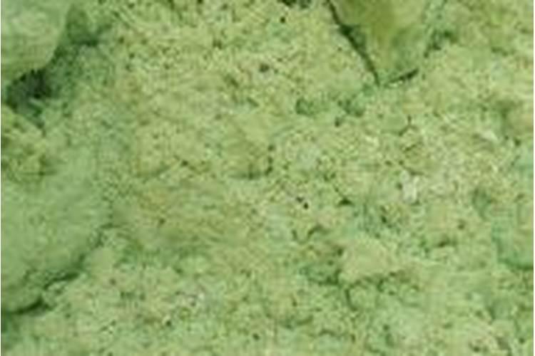 花肥磷酸二氢钾和硫酸亚铁能一起用吗