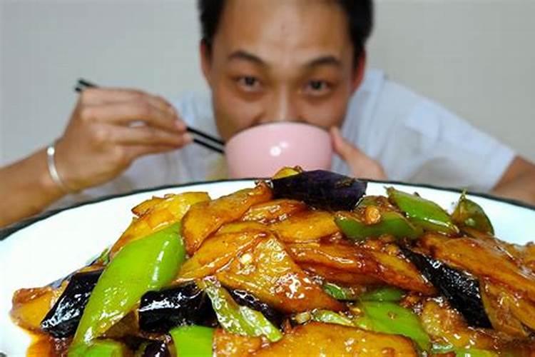 水稻什么时候喷叶面肥好？