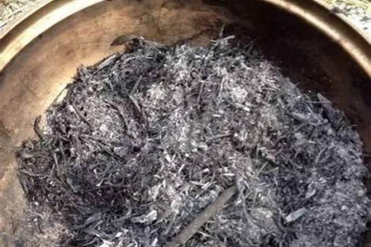 烧过的木灰和煤灰,倒在土里可以种菜吗？