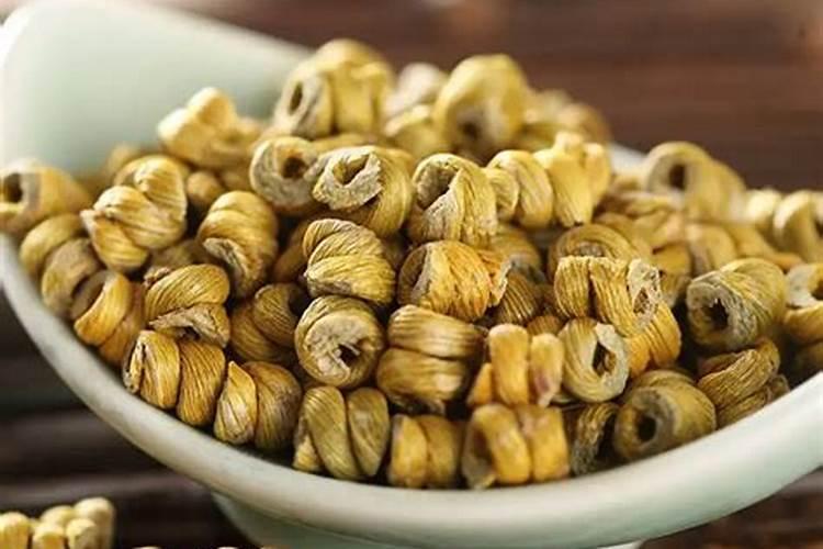 铁皮石斛春季施什么肥料才能发多芽？