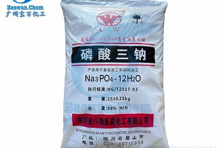 枇杷花量很少的原因及防治方法？