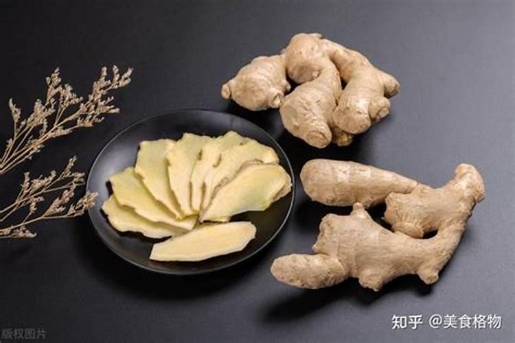 大棚油桃浇水的时间