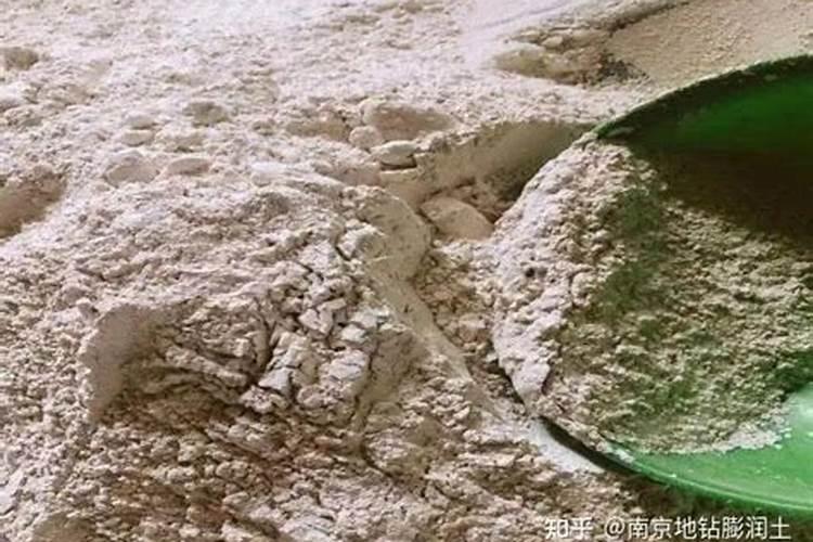 烟草根黑腐病防治方法