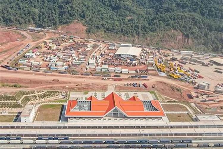 西瓜地用什么钙肥施底肥好？