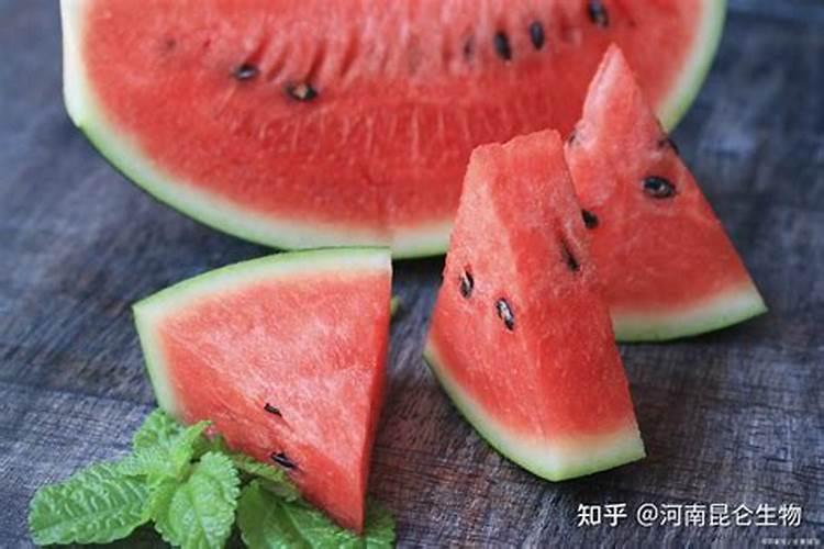西瓜膨果期用什么肥料