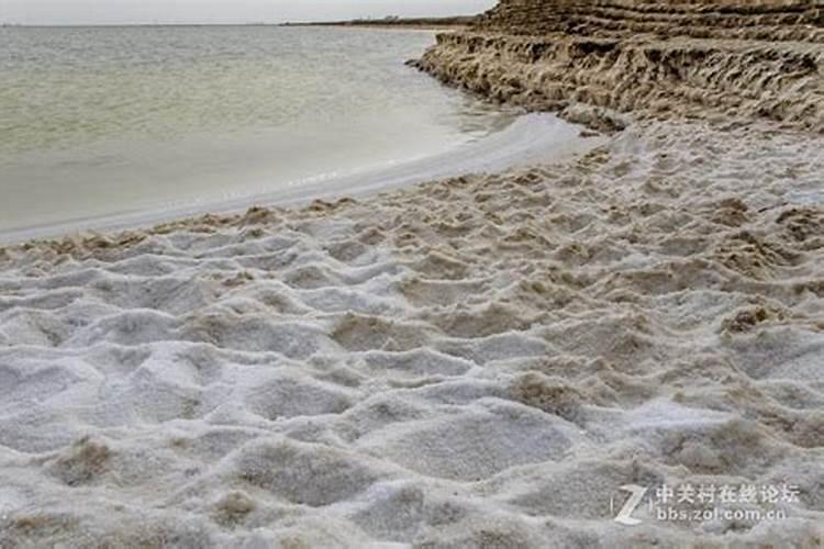 察尔汗盐湖景区介绍