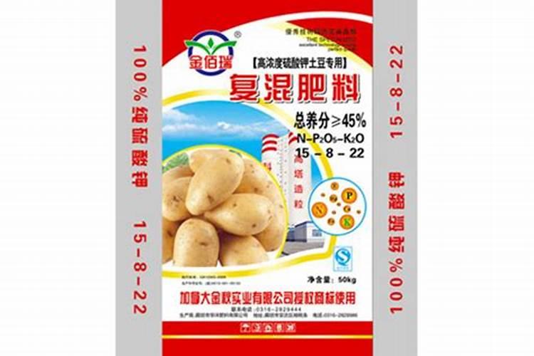 怎么用尿素给花木施肥