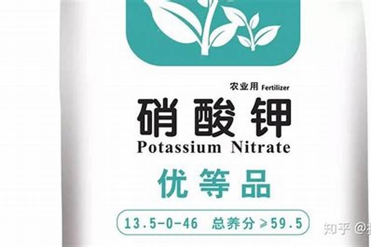 当年苹果幼树啥时施肥施什么肥