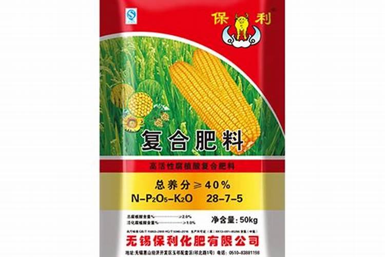 第一年葡萄小苗施什么肥(刚种葡萄苗用什么肥料长得快)