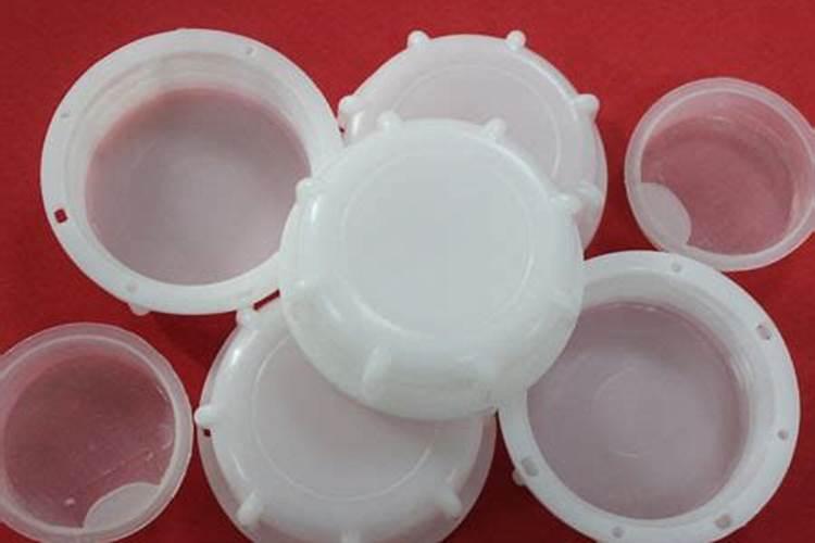 怎样给核桃树叶面喷肥？