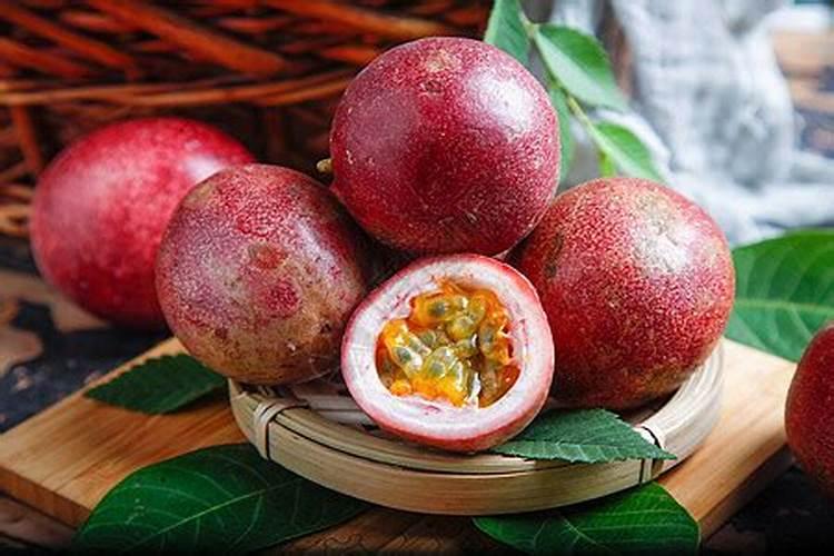 果树叶面喷肥注意事项,果树喷叶面肥有用吗