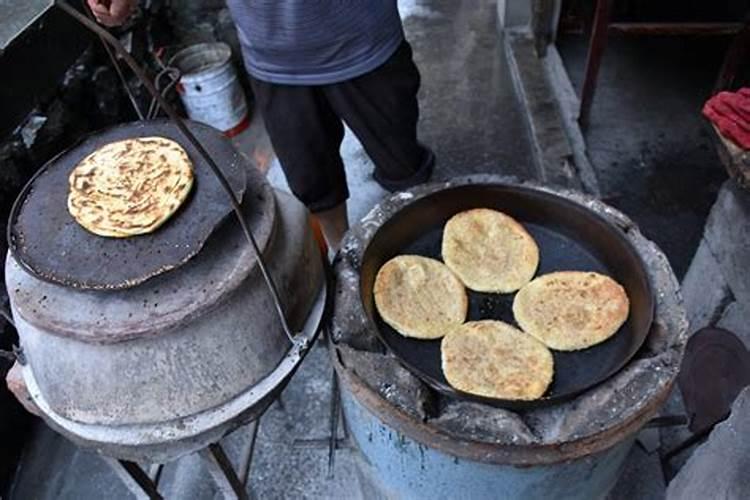 压香油后的芝麻饼用水泡后是否可以浇花卉？