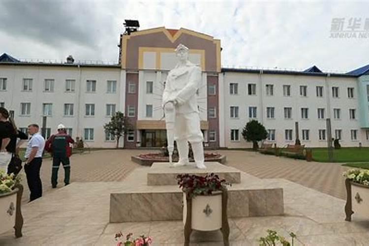 玉米大喇叭口期打什么叶面肥好？