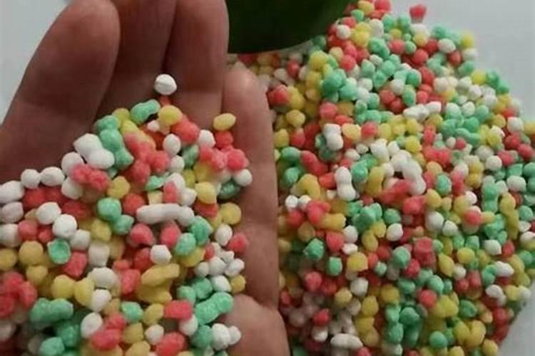 假肥料随处可见,农民买肥料,怎样辨真假