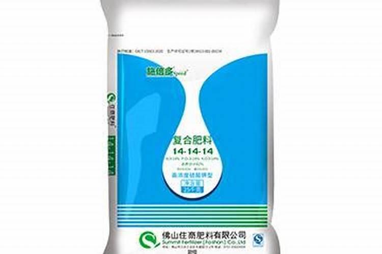 让玉米秸秆粗壮喷施什么叶面肥？