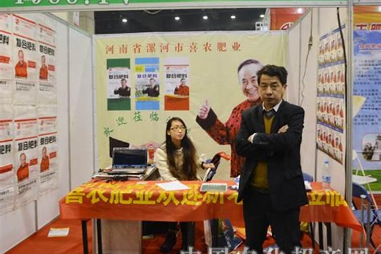 猫须草冬季如何进行肥水管理？