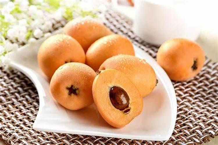求教枇杷花很多确没什么果子什么原因呢？