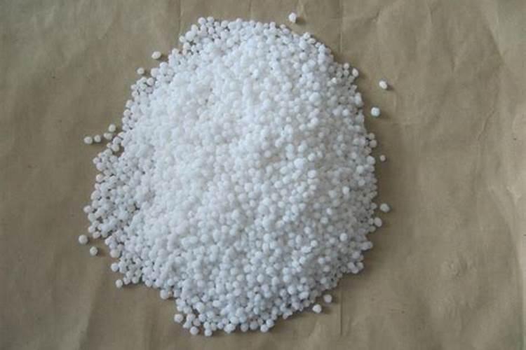 苹果小树苗可以冲施高钾肥吗？