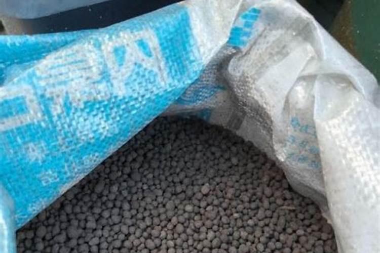 农用复合肥可以用在花卉上吗;复合肥怎么施效果最好养花