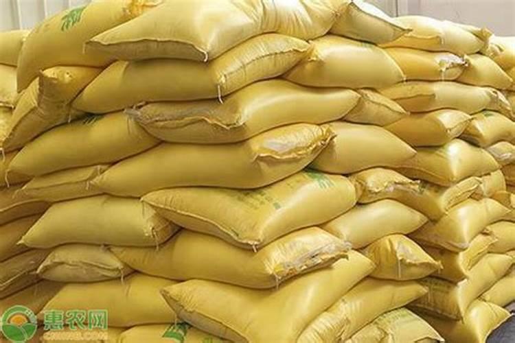 尿素化肥是什么原料做的