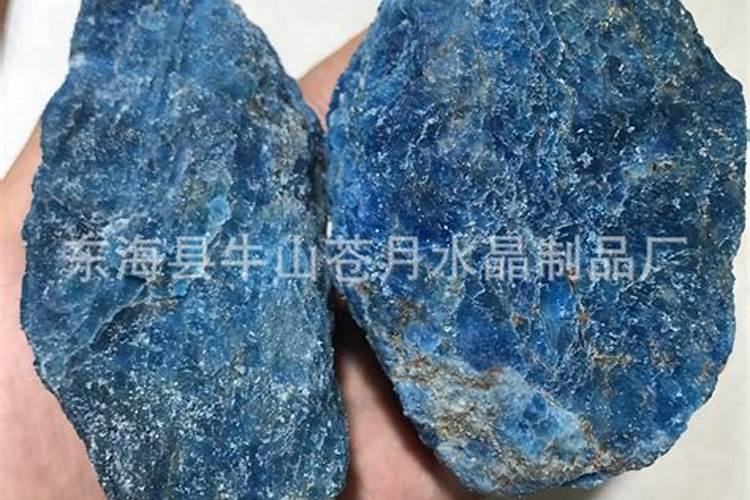 化肥是什么原料做的