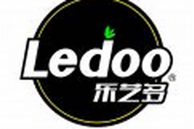 小麦尿素喷叶面肥的用量