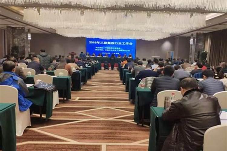 液体氮肥能否代替玉米追肥？专家详解